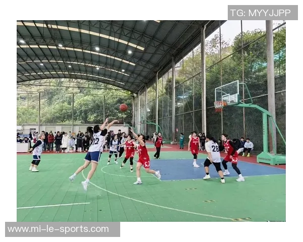 激情四溢的周记篮球赛记录了友谊与拼搏的精彩瞬间